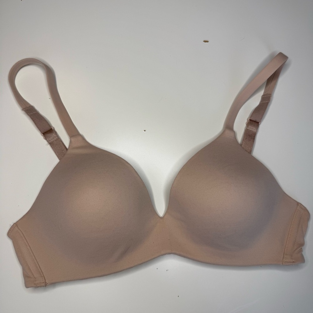 Wacoal Style 852189 How Perfect Wire Free T-Shirt Bra, Size 32B GUC